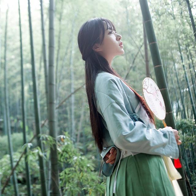 云云☁️故事