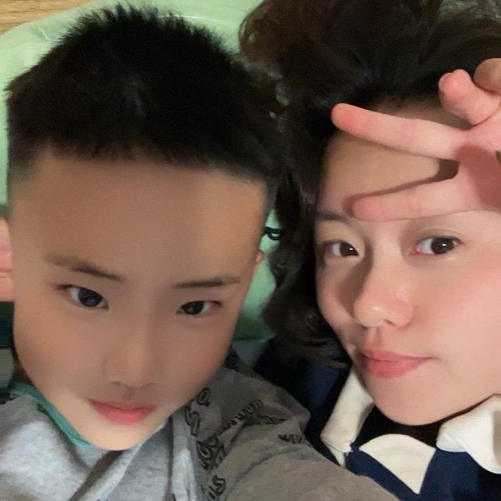 挖掘机里腌萝卜