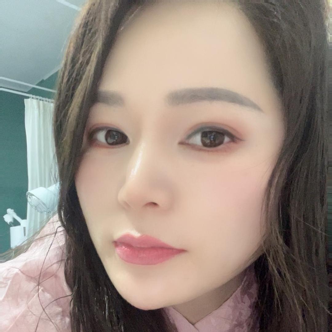 舆新广场西北门娜朵洗脸吧