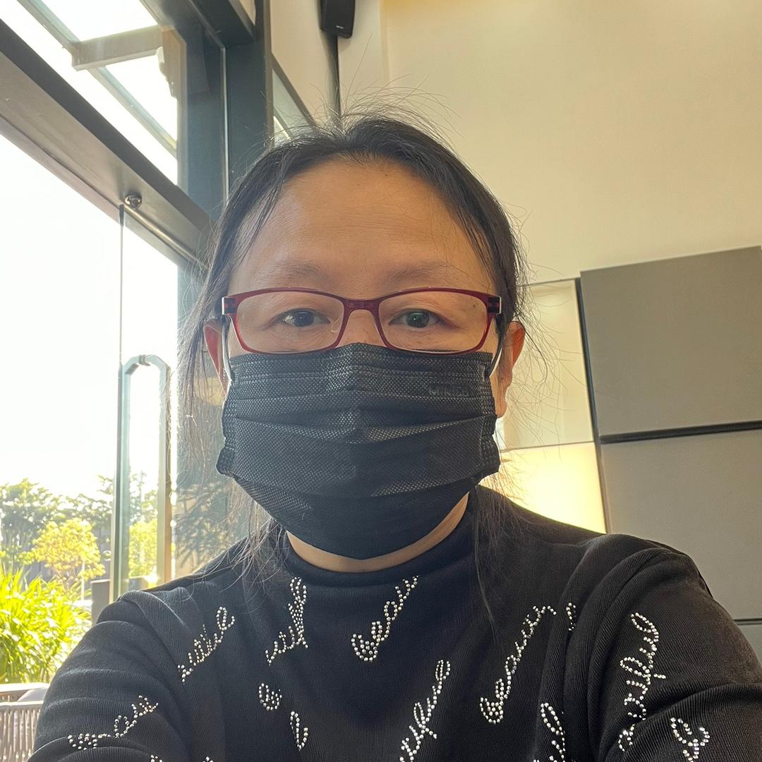 爱看书的人