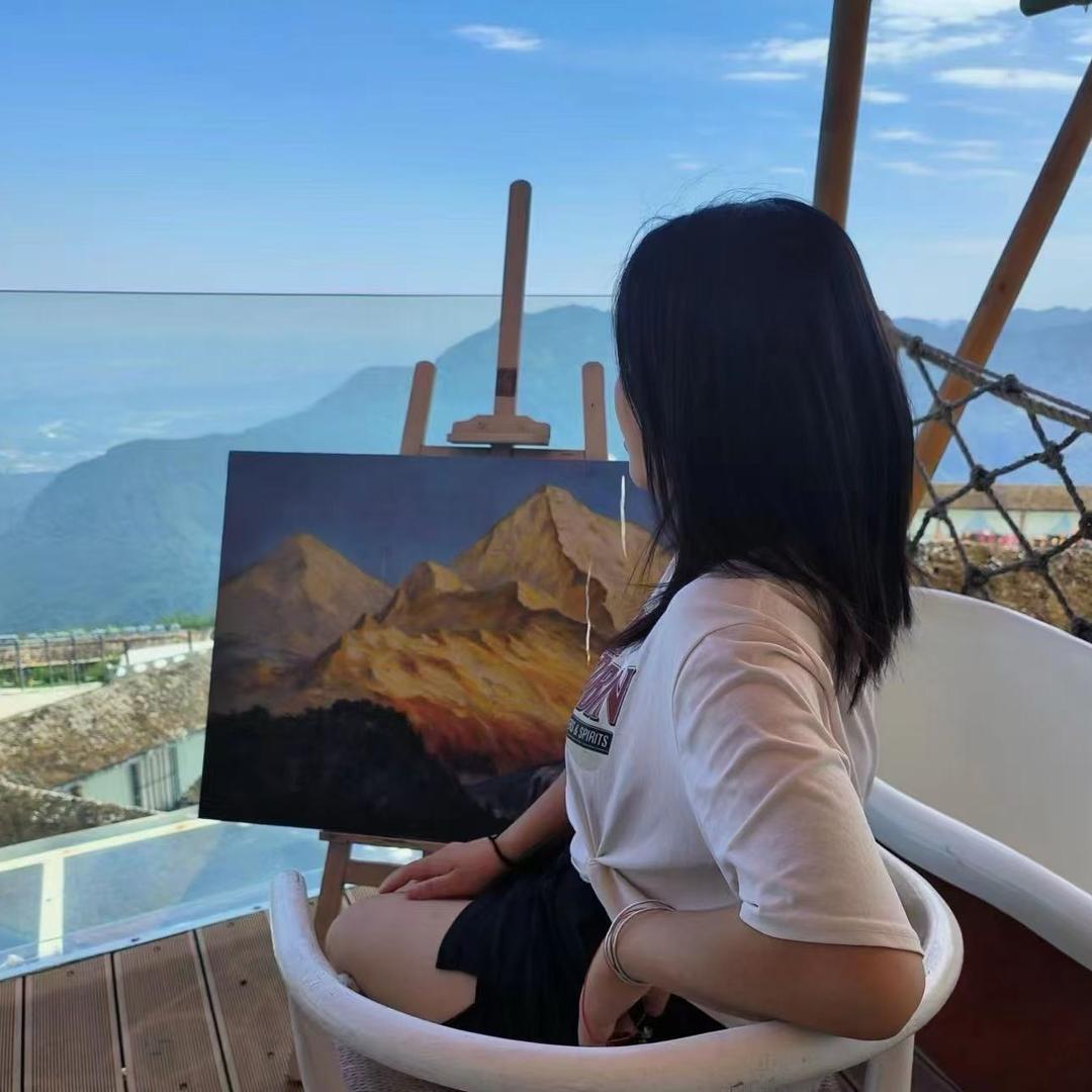 欣欣在郫县