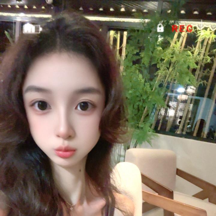 草莓莓🍓
