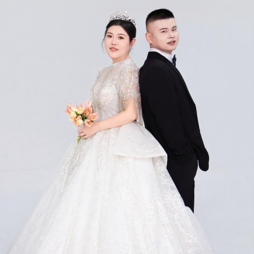 海口龙华芹伊优品百货商行