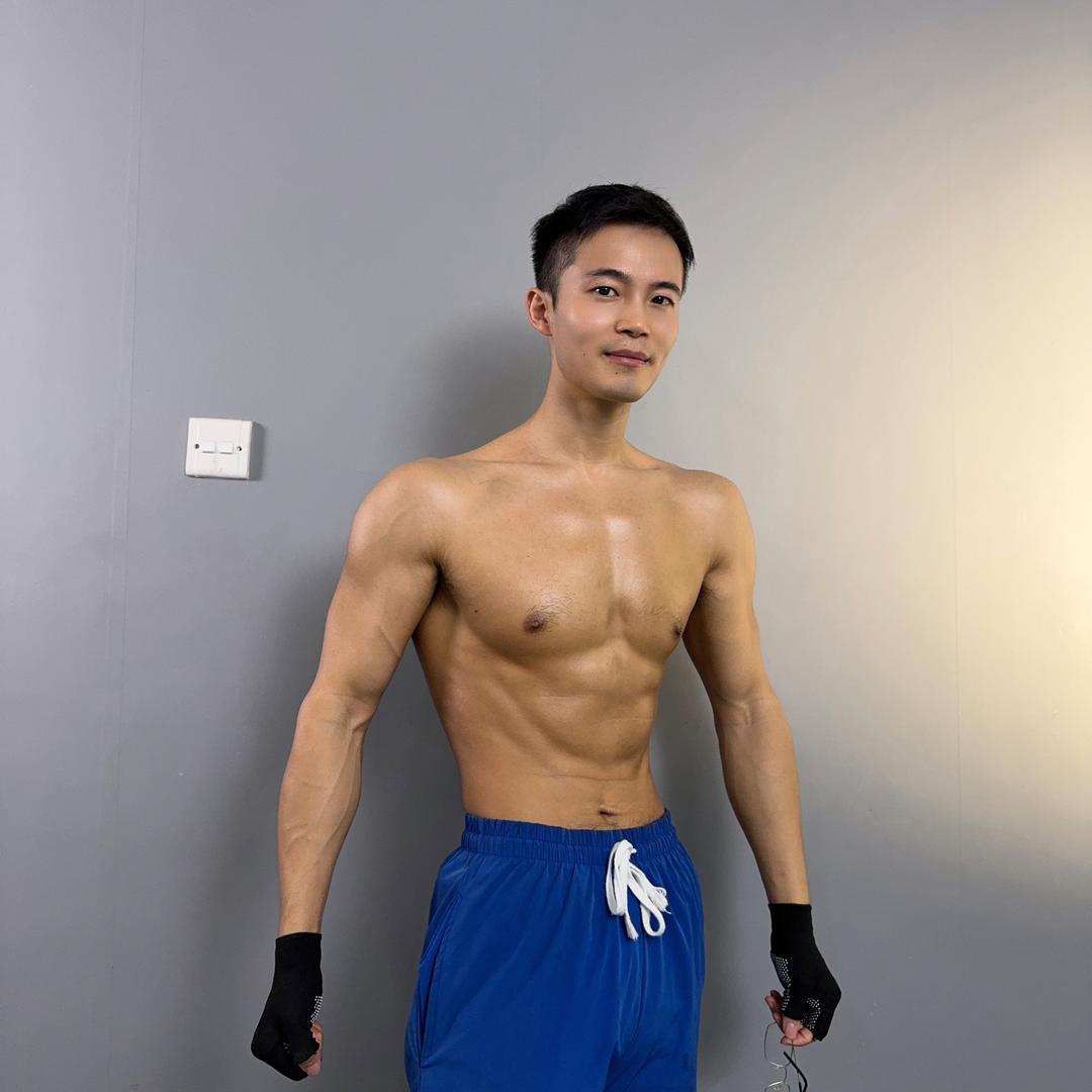 轩羽爱健身