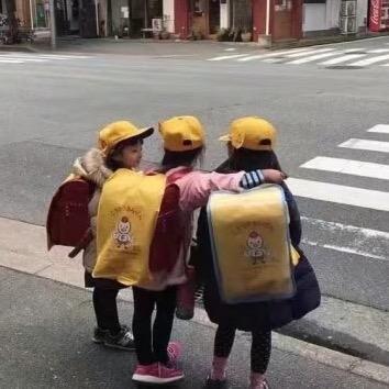丑模样👻👻