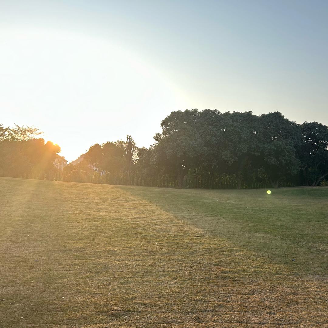 梁朝韦