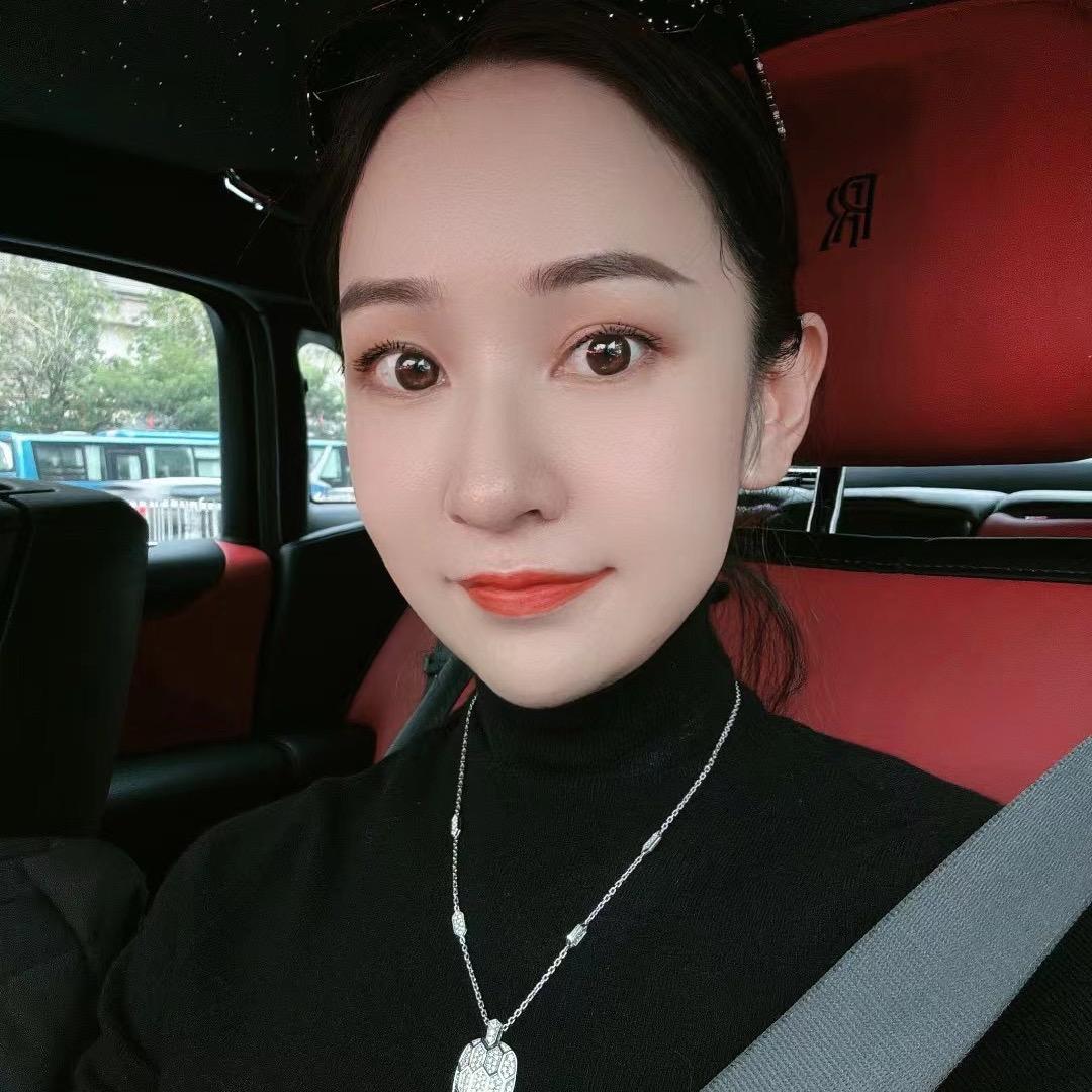 轩羽私服
