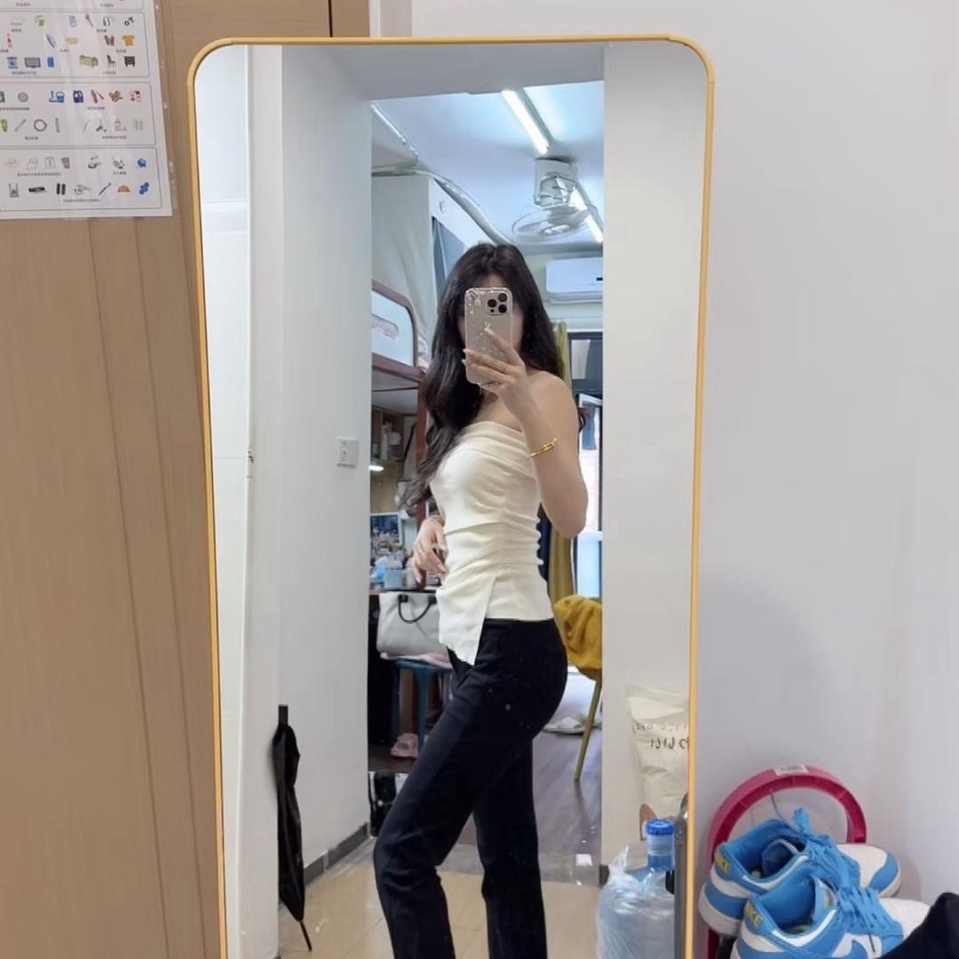 佩奇、欣宝玩赛车