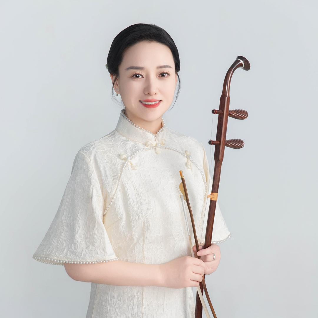 李英二胡