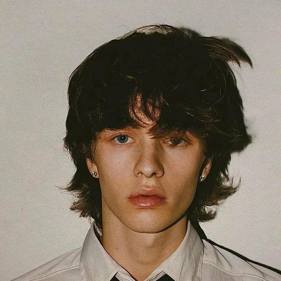 𝑹𝒆𝟴𝒕𝒕𝒗𝑨.