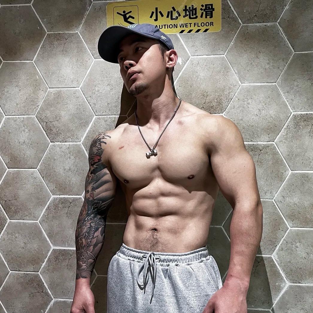 撸铁“小卡拉米”