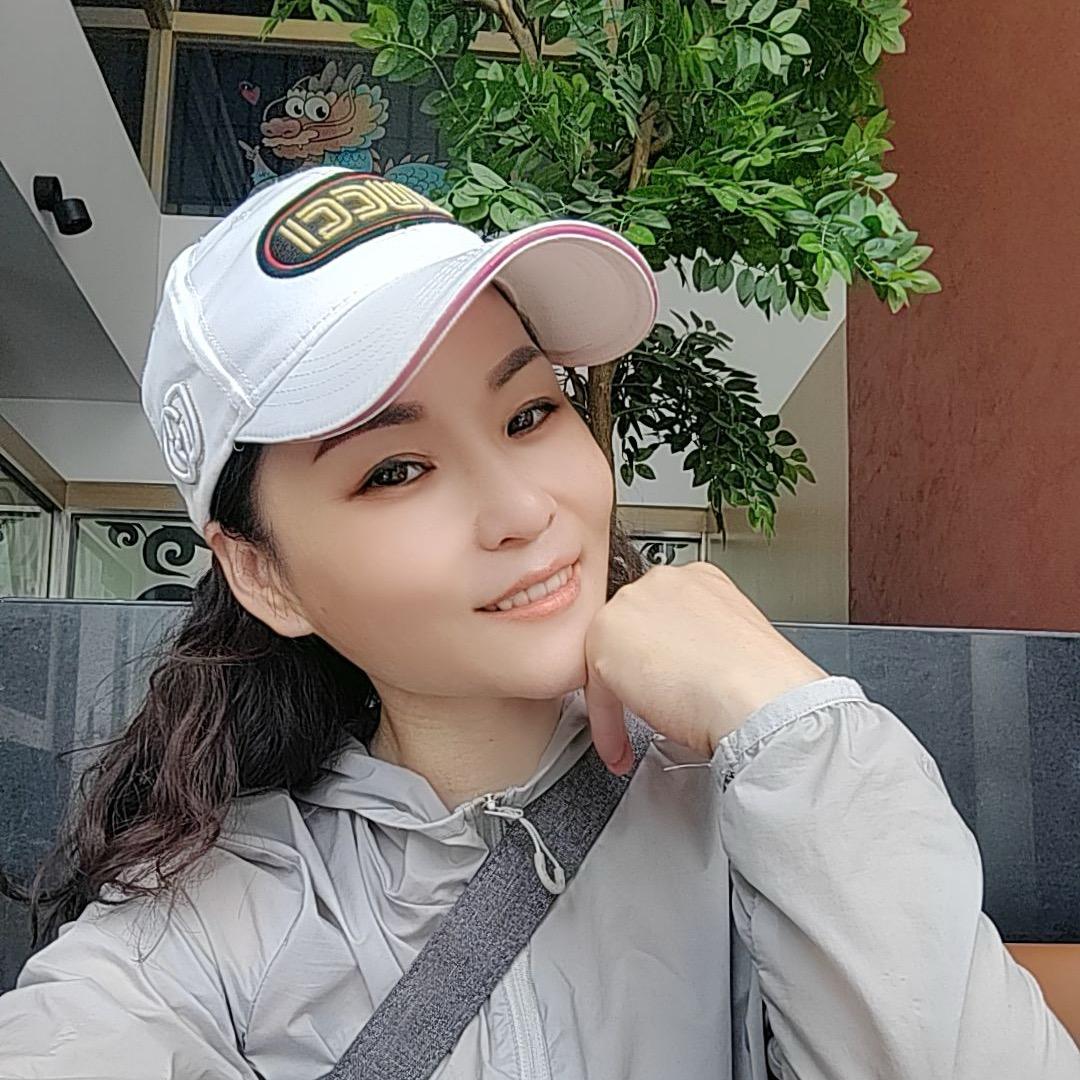 户外跳水的欣平来了
