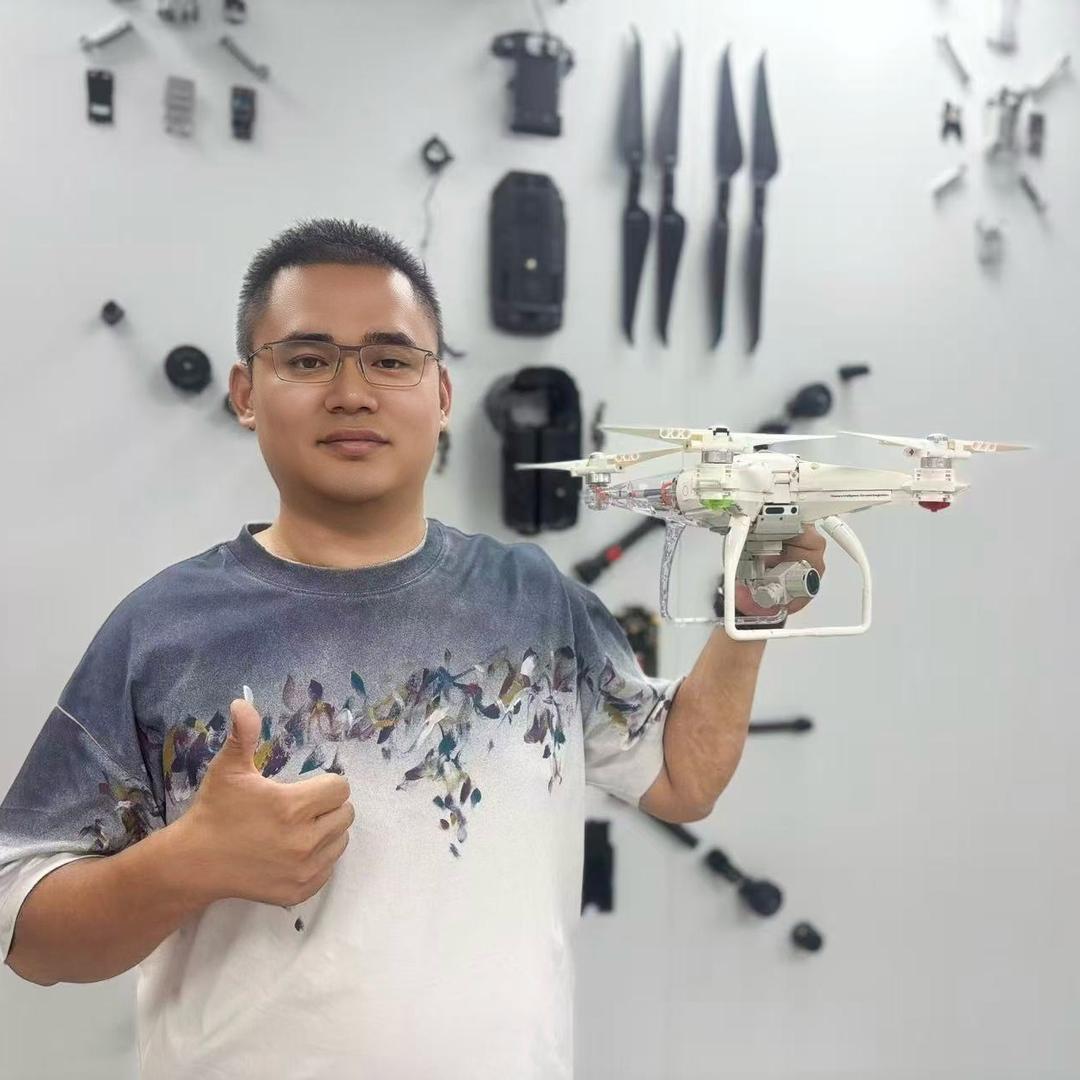 搞无人机的老张