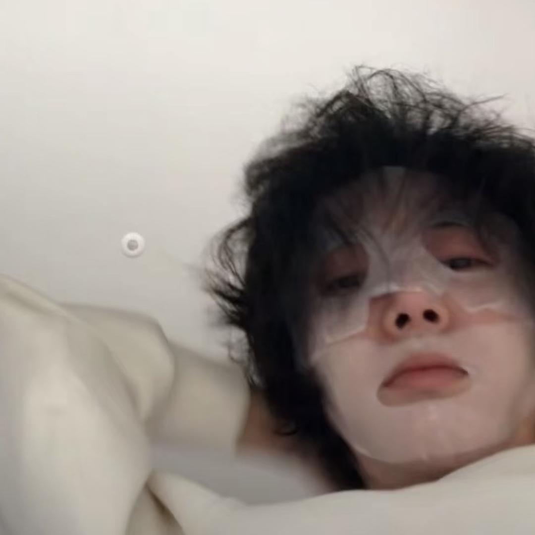 左以寒yu