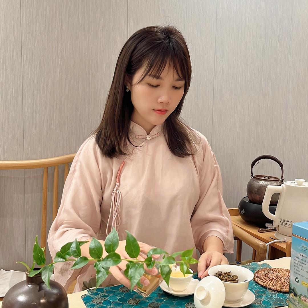 茶婆炒茶