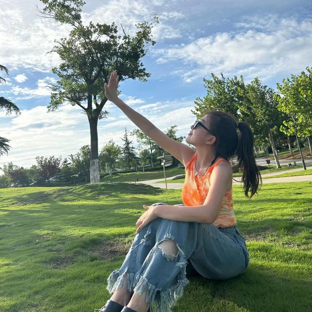 小小婷🍒🍑🍊🍋🫐