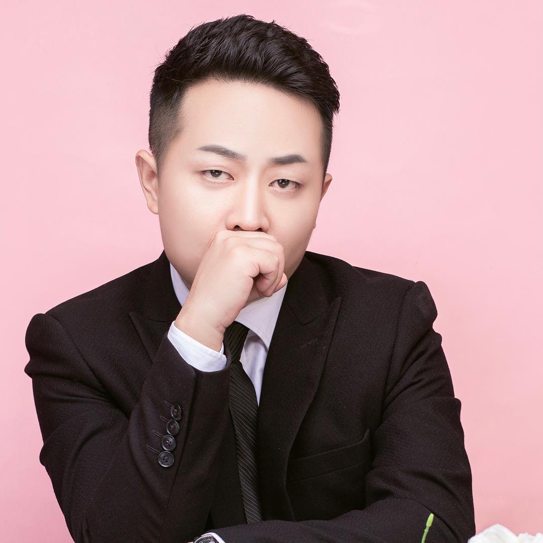 JC形象设计杨健