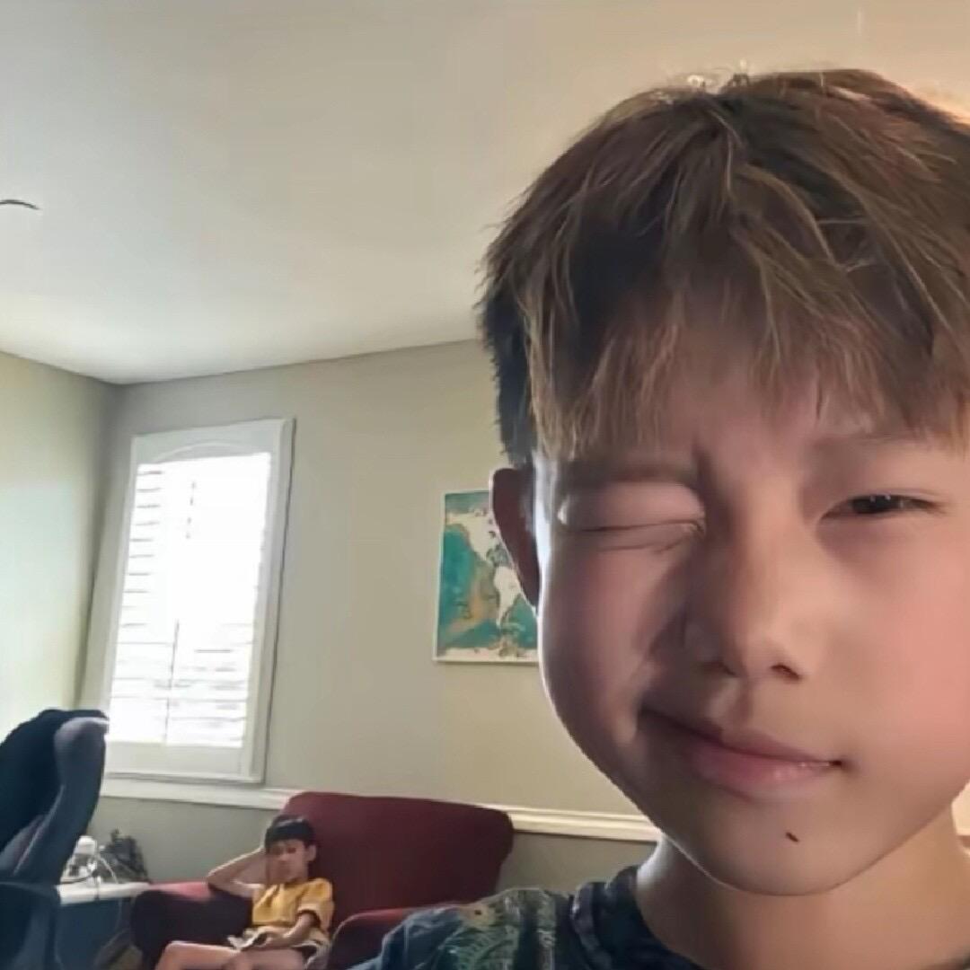 小腾.