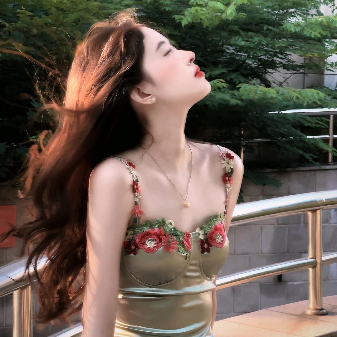 小钉子