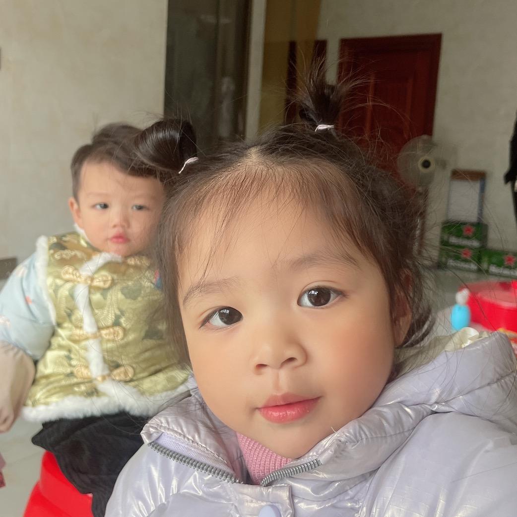 肚子又圆la