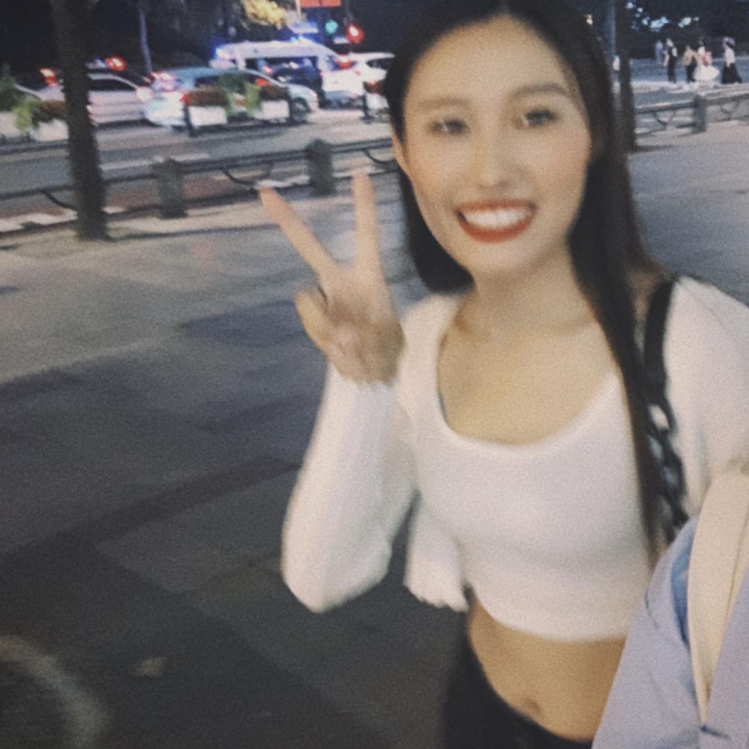 ❤️**嘿🌈～名媛*🌈