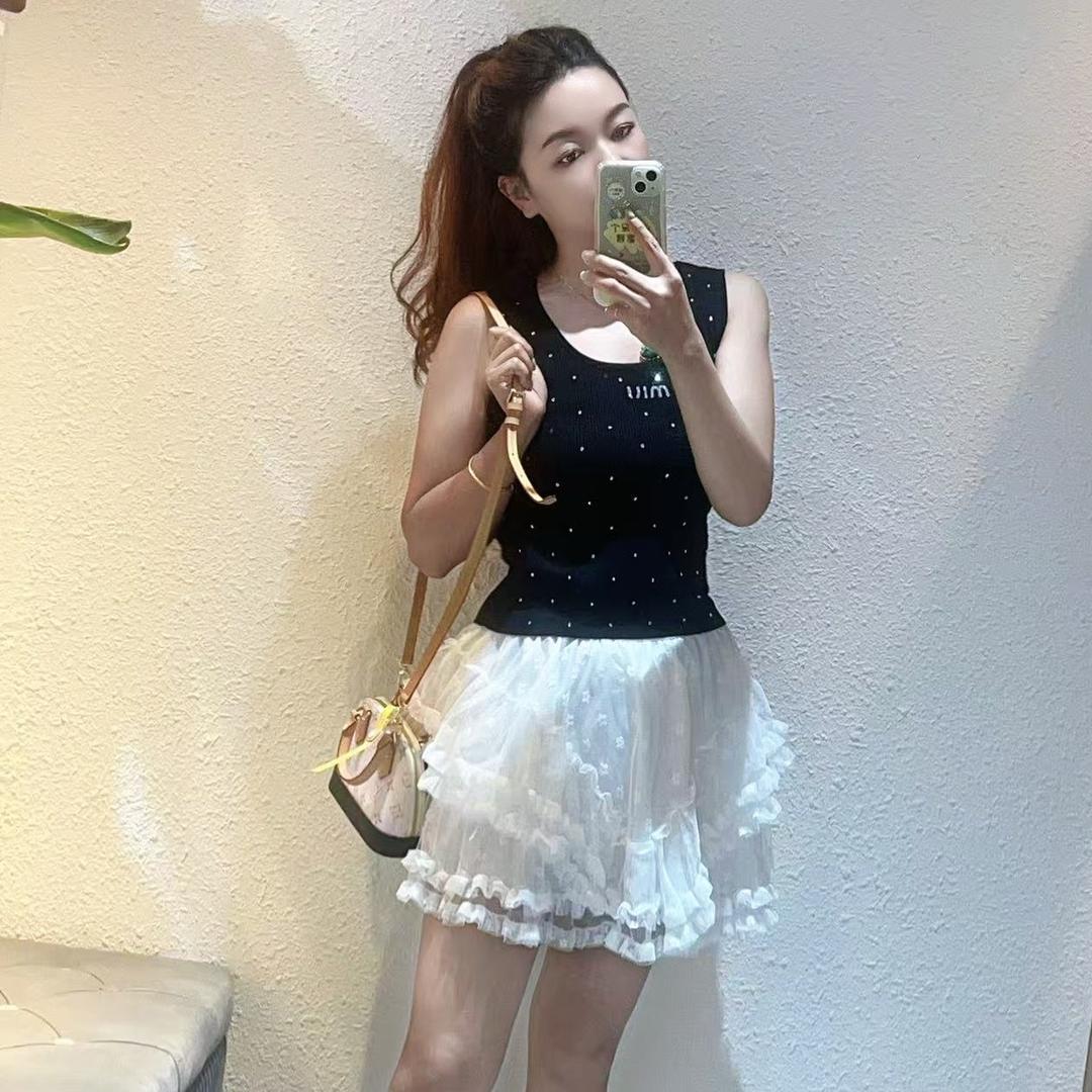 在东莞开女装店的米红