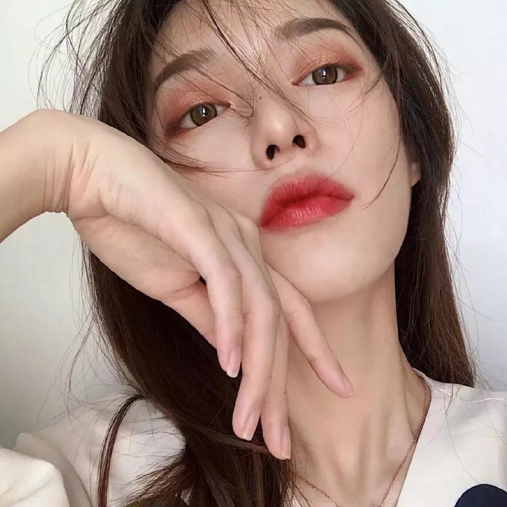 郑温柔.