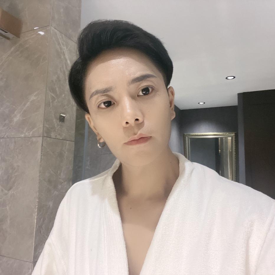 M明明吖💋