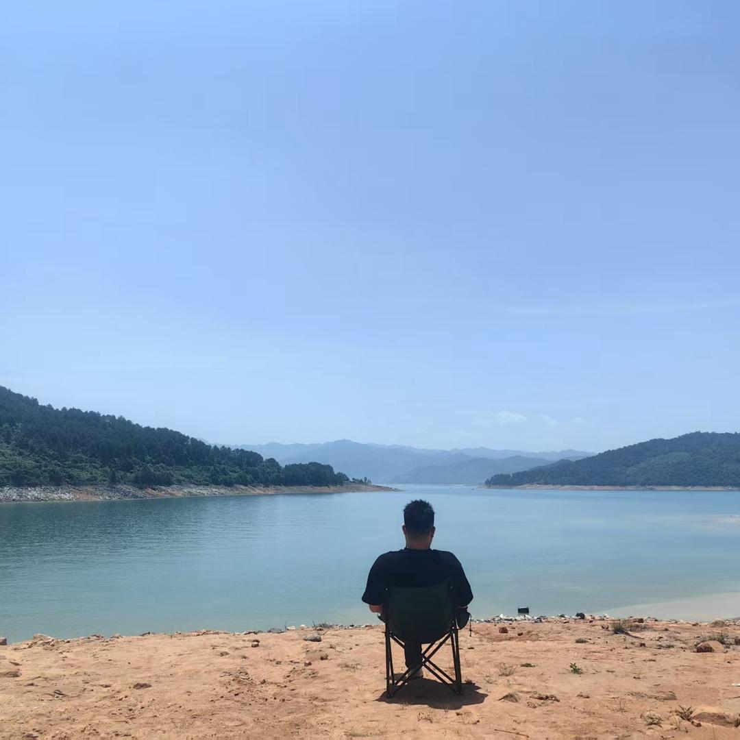 陈嘉