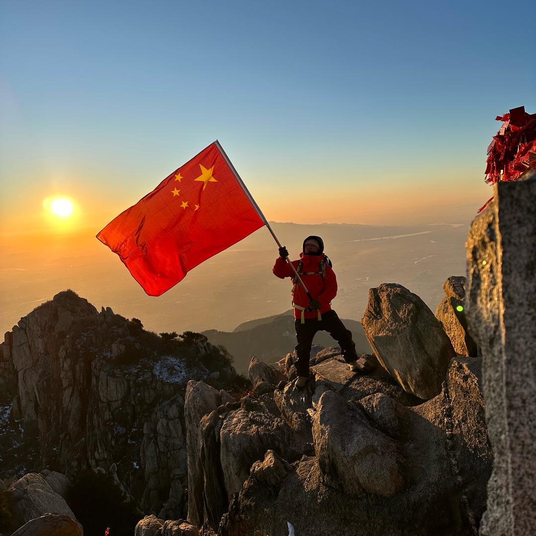 我们带着梦