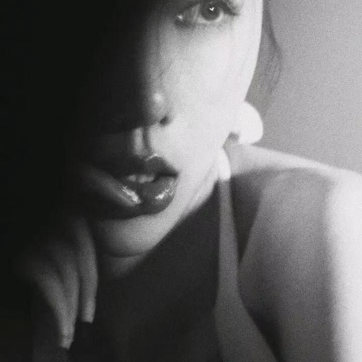 小楚丽瑛
