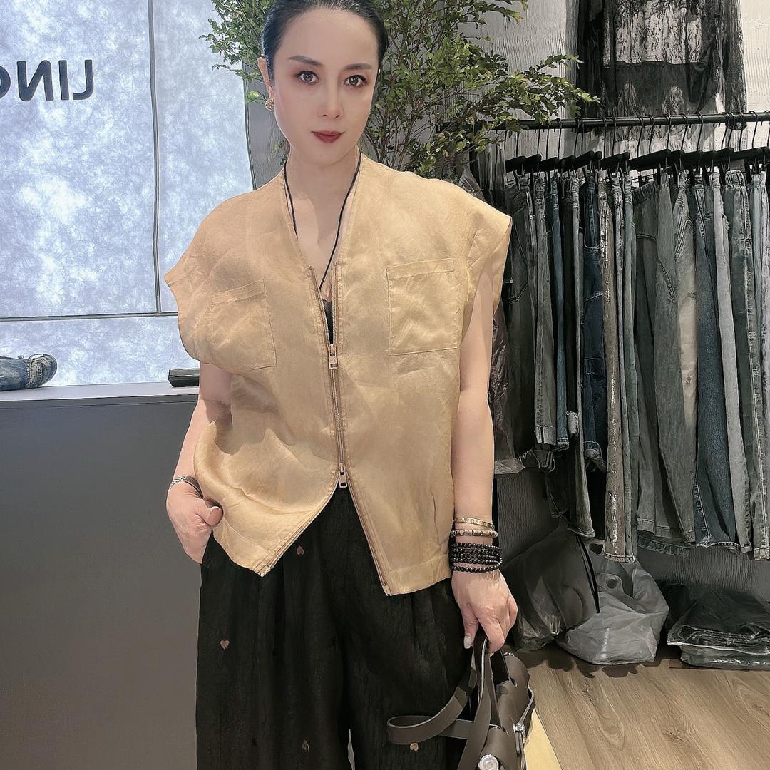 天津滨海新区汉沽玲儿服饰设计师品牌集合店