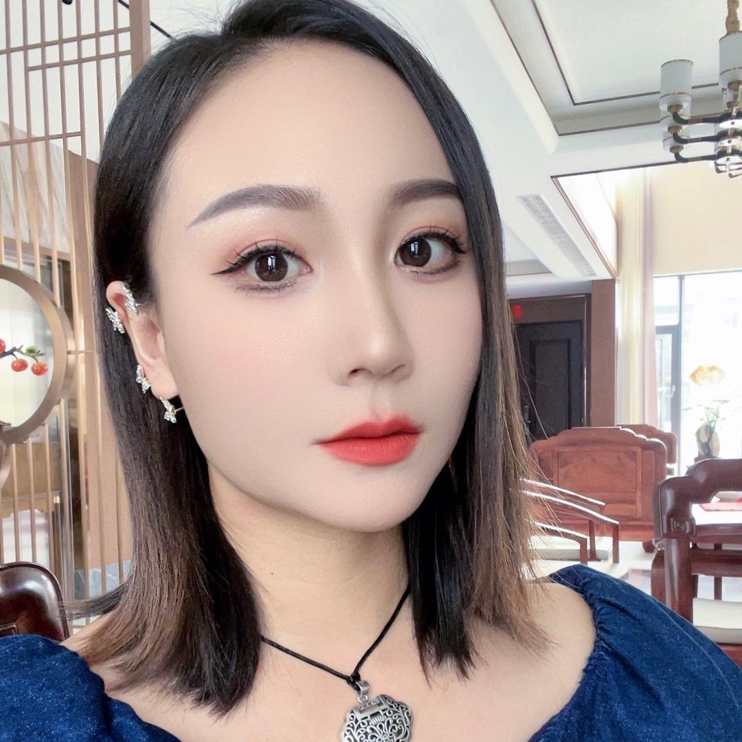多财多艺化妆师💕舞动奇迹艺术团