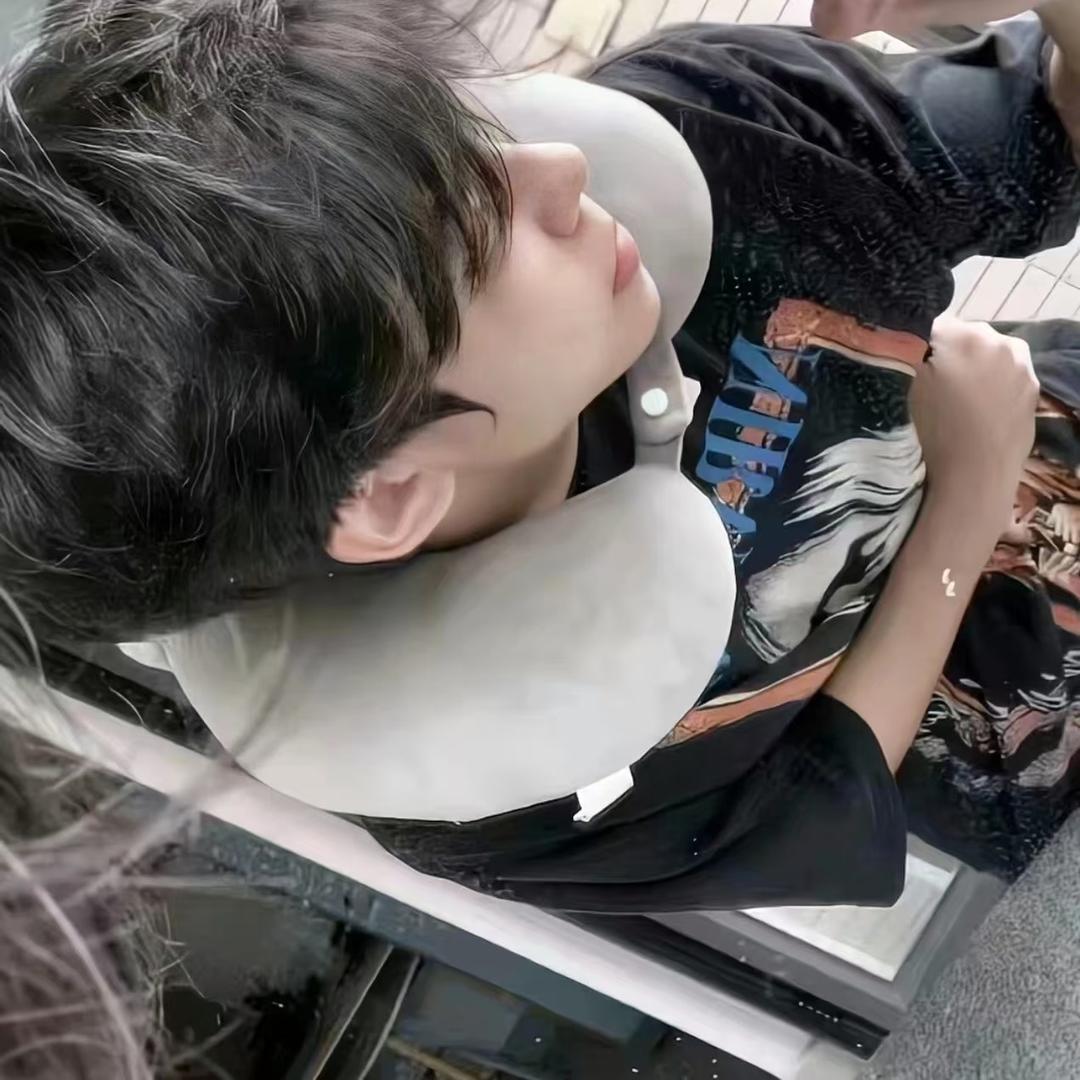 18岁腹肌双开门爆炸帅高冷叔音高三体育生