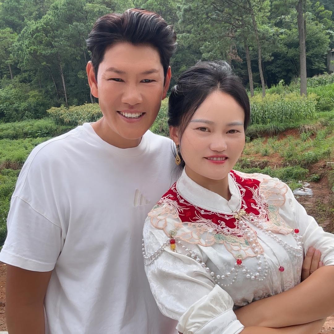 余生不争与小金菲洗发水