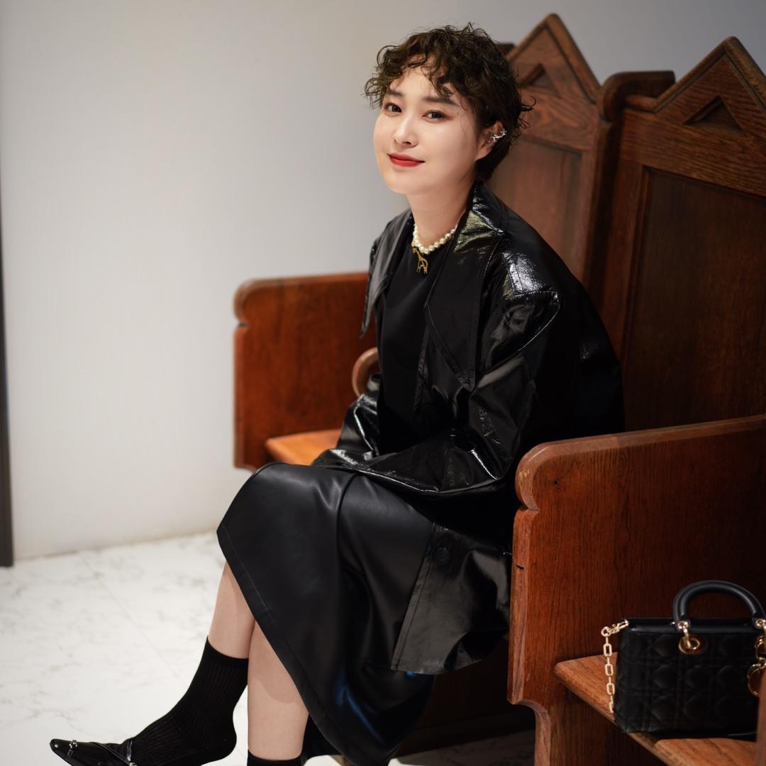 百盛综合体一楼 有尾女装