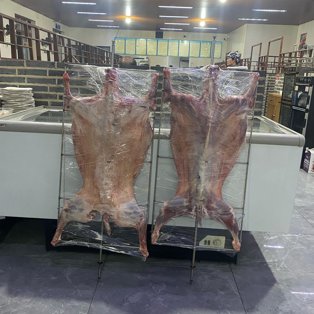 清真刘正烤全羊