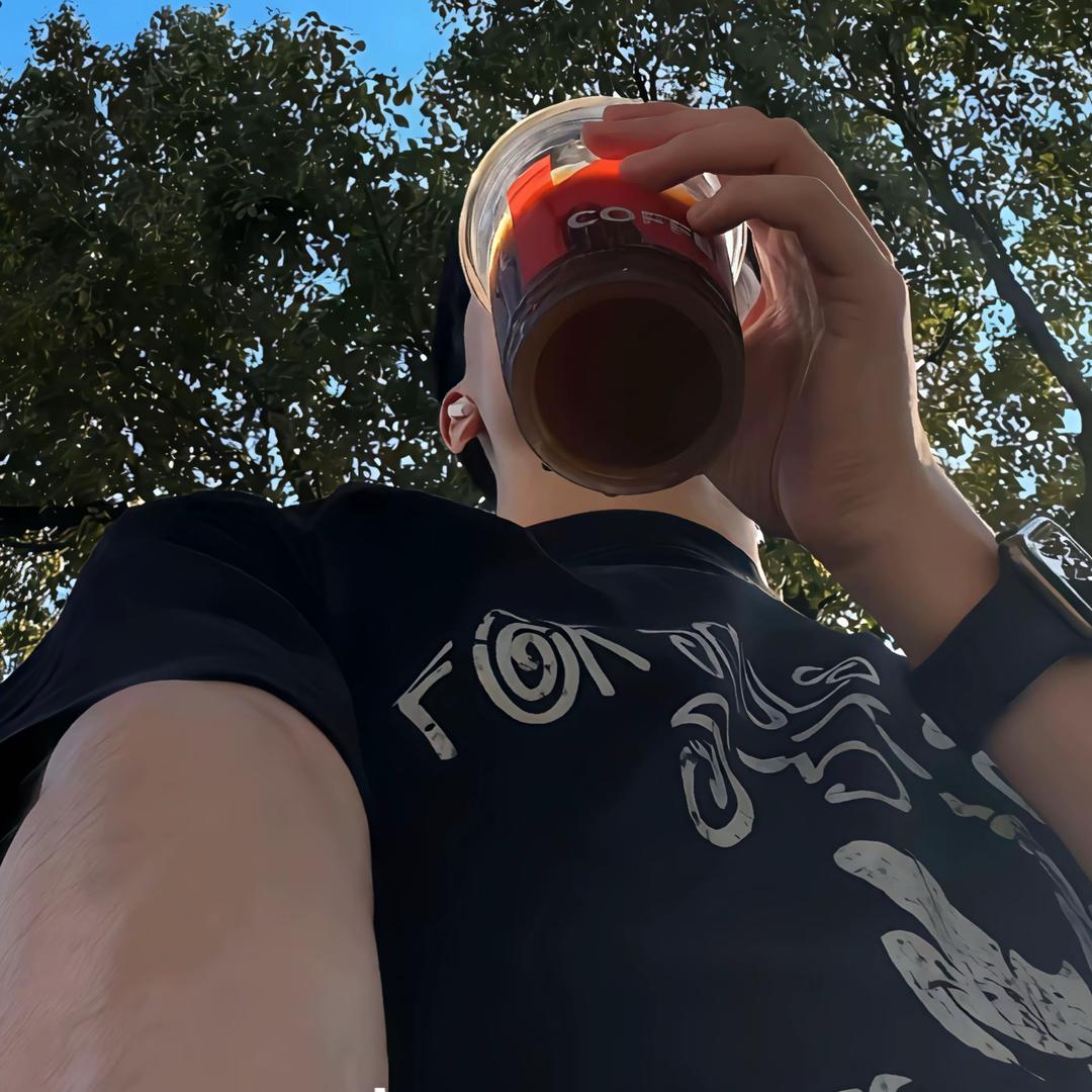 00后卖水果的小王