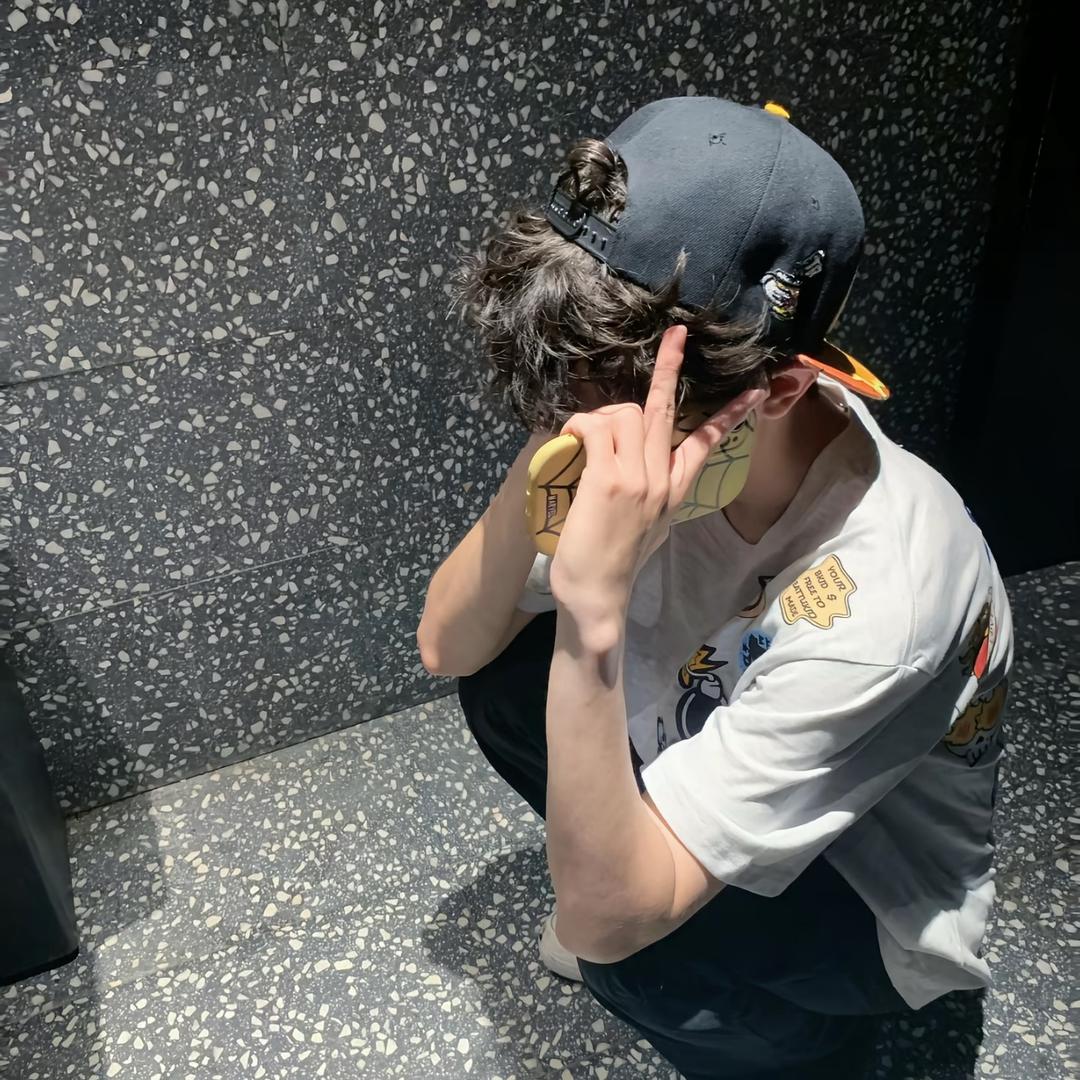 @_11.