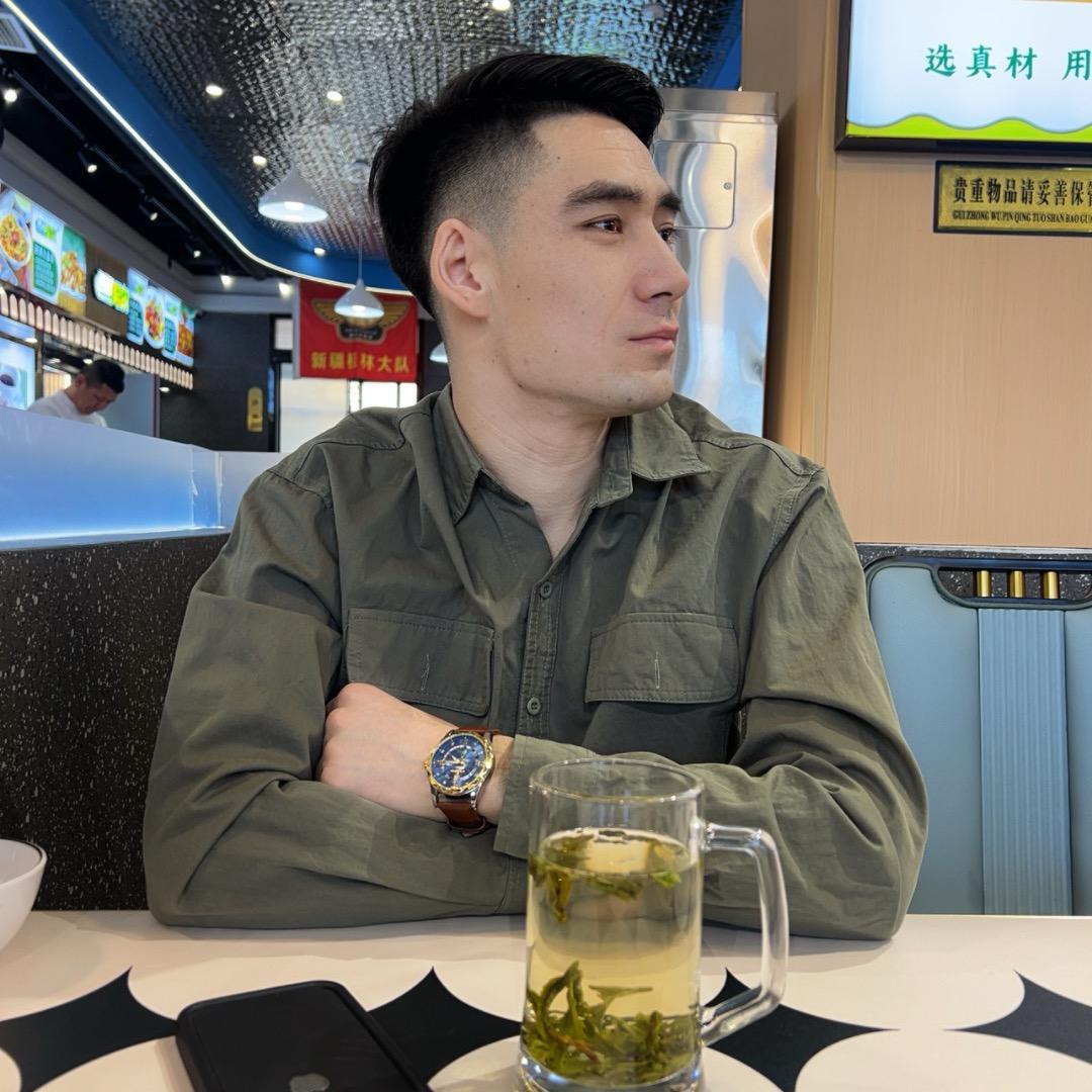 廾匸.