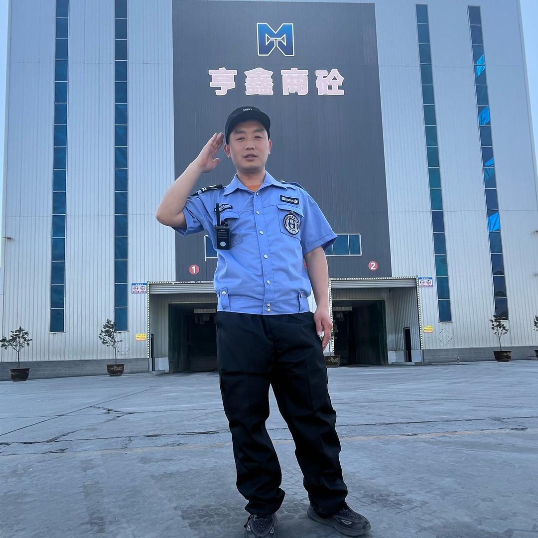不想努力的保安（徐月生）