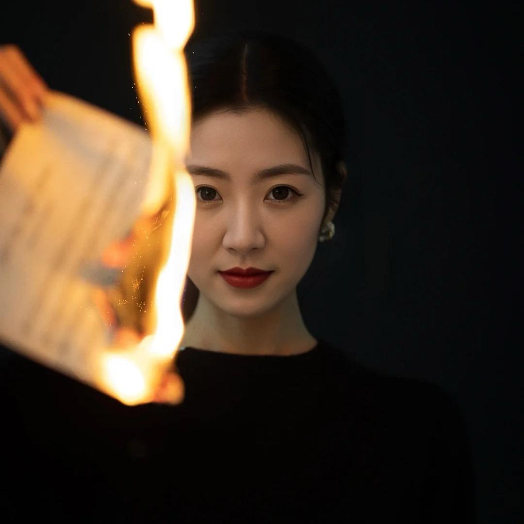 *少女心事无人知晓*