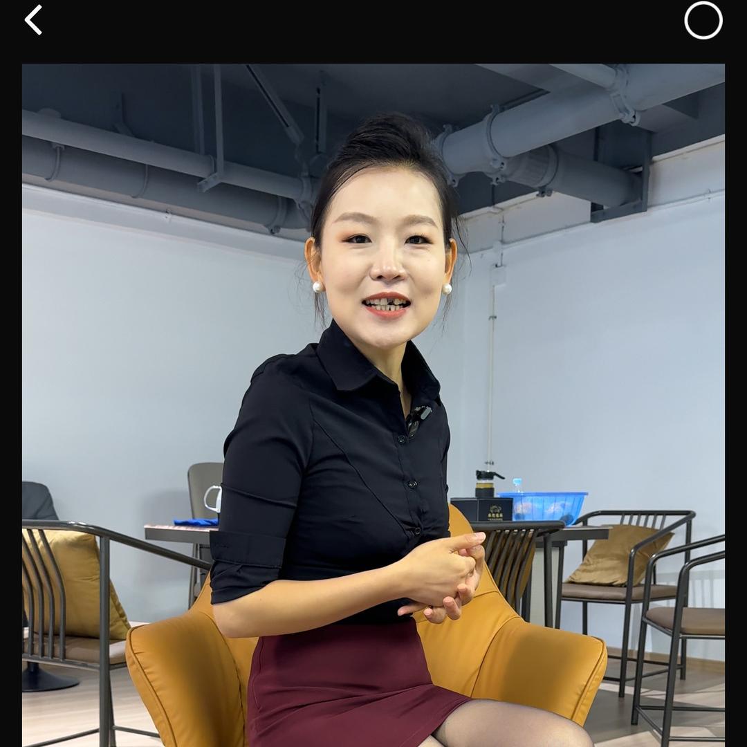 车驰小婆娘二手车～昆明展厅店