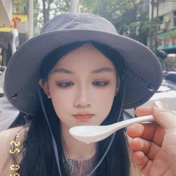 是小铁柱吖（八百个心眼子版）