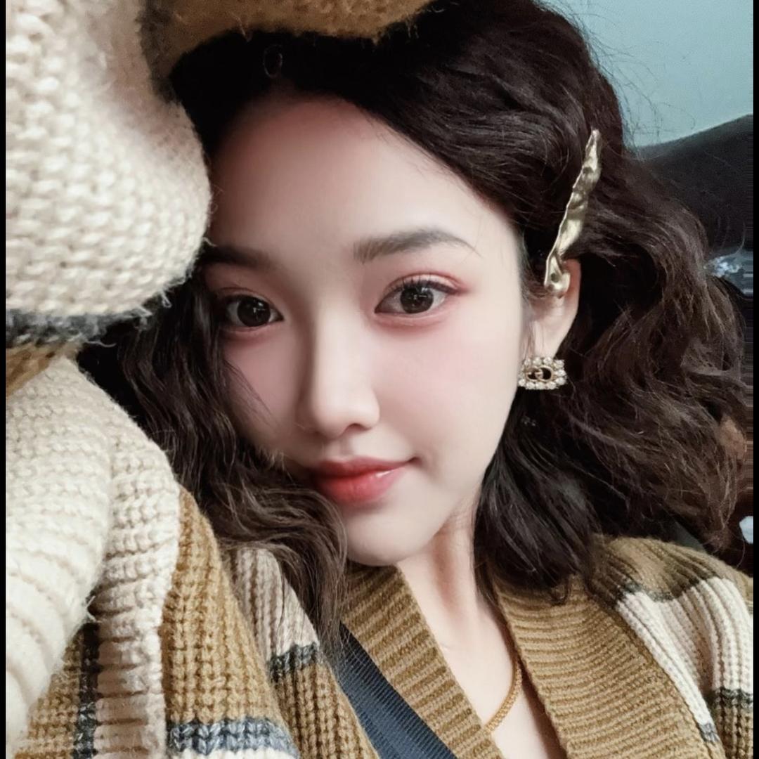 黛黛定制女装