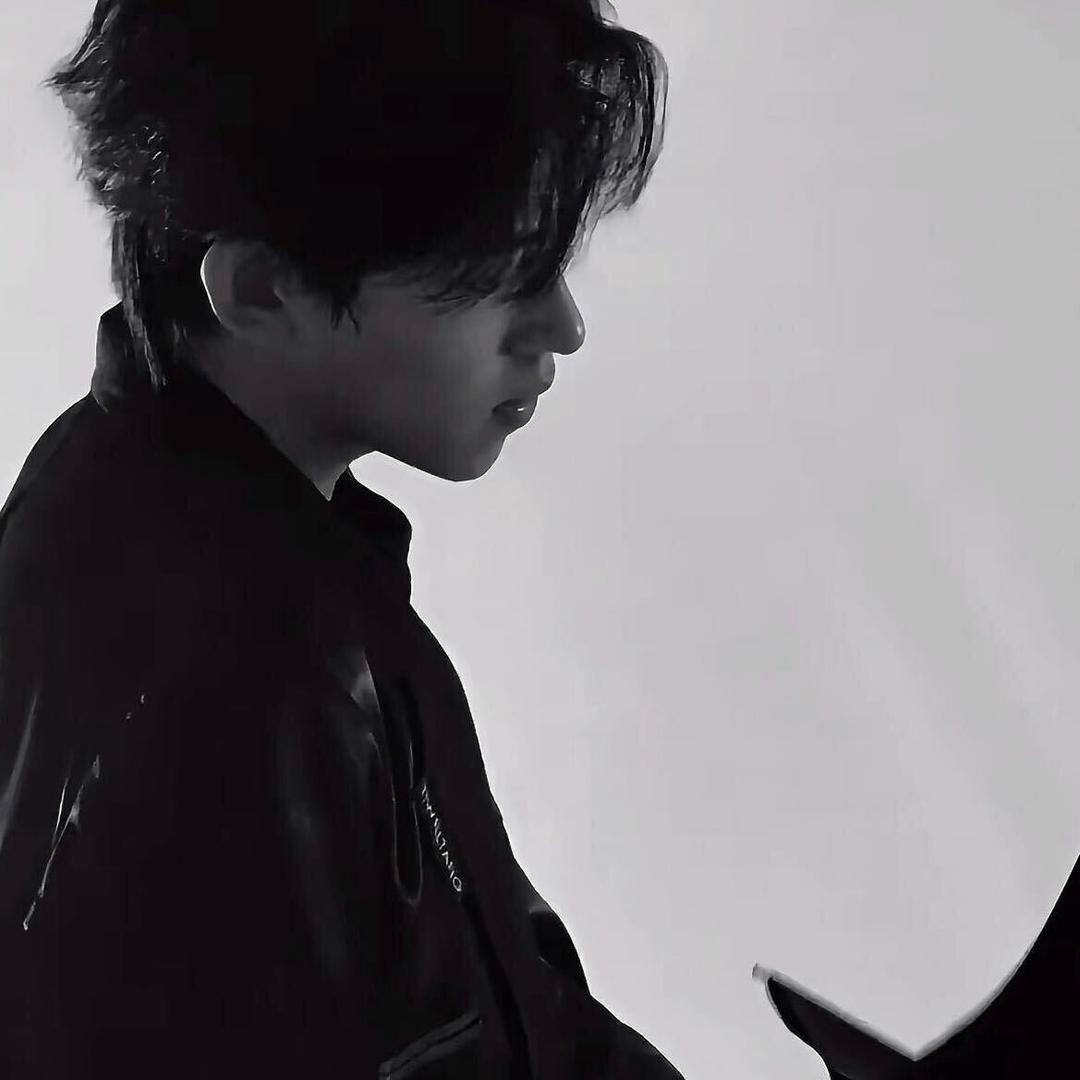 01*