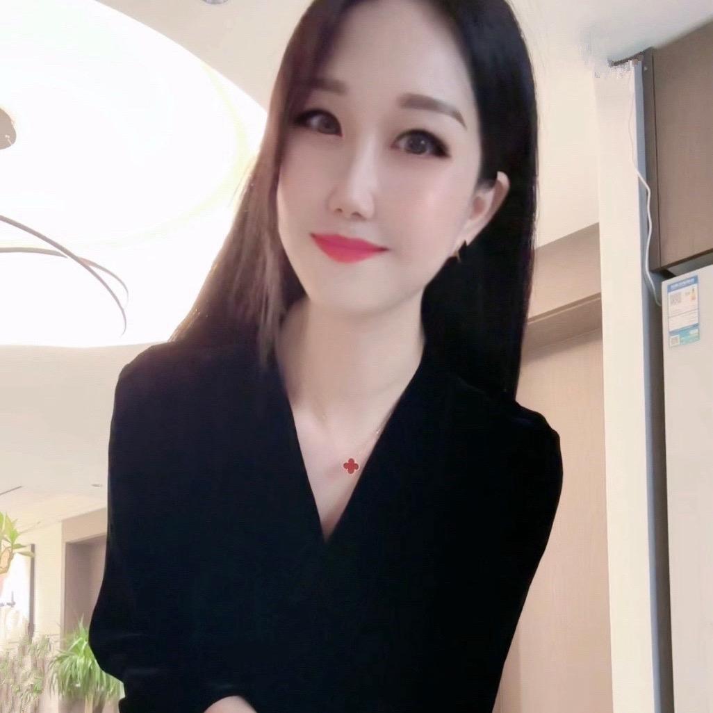 🍷 莹 莹 🍷