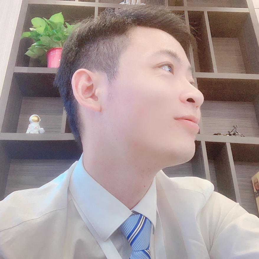 Aaron佳