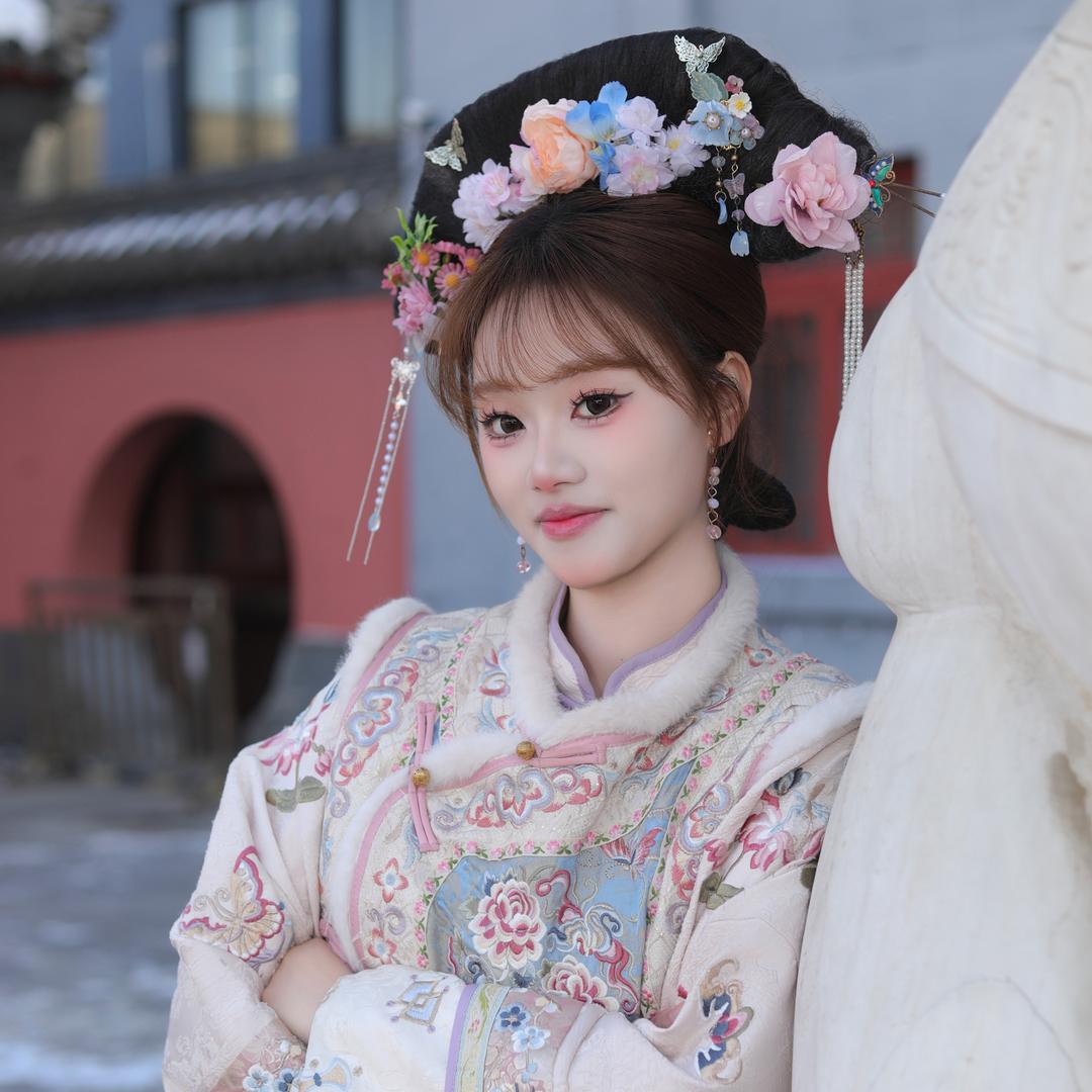 曾小曾.
