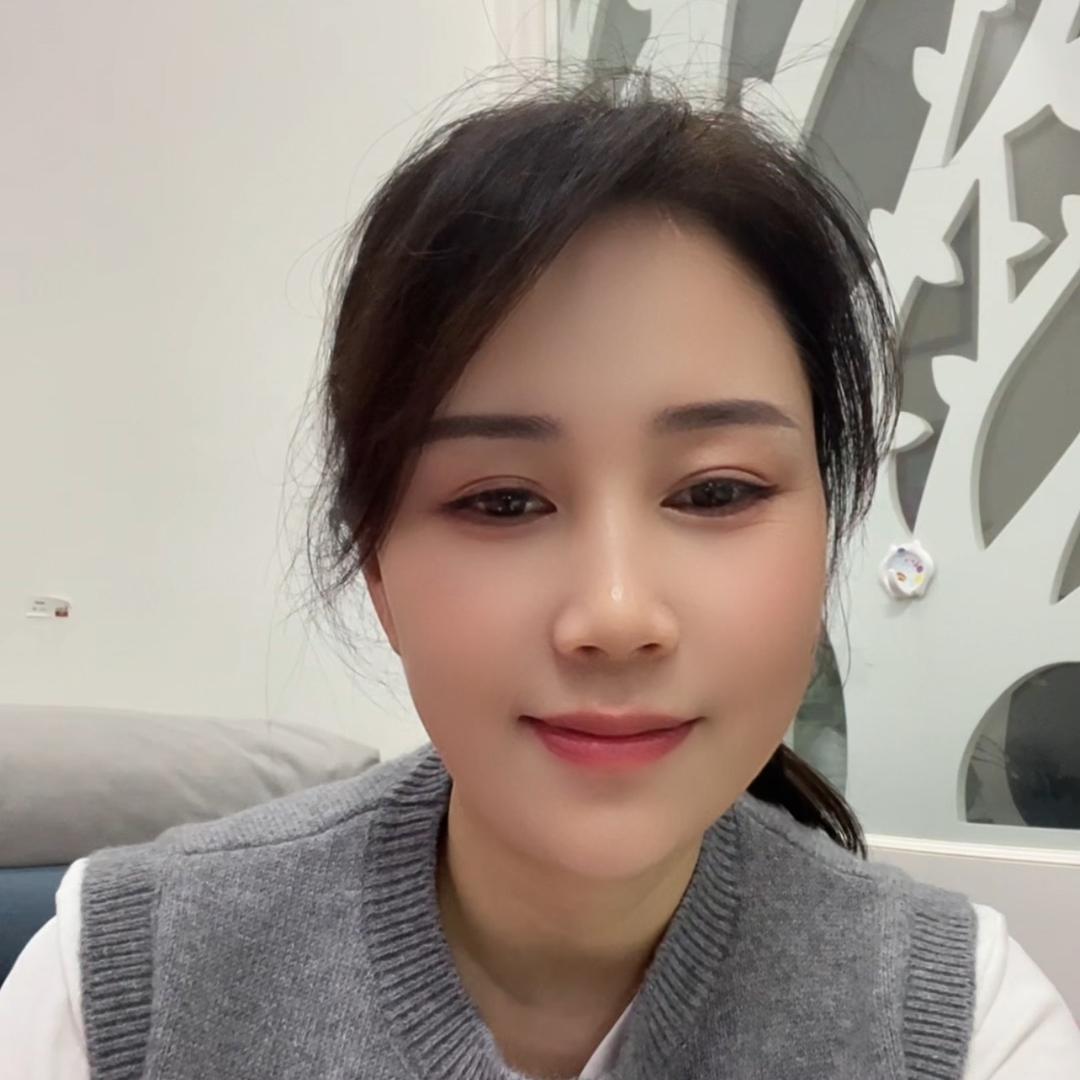 爱笑的你